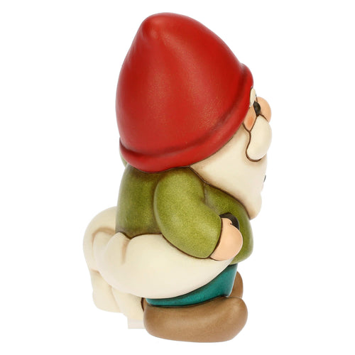 Gnomo Oliver con volpe bianca Perla in ceramica Inverno Incantato