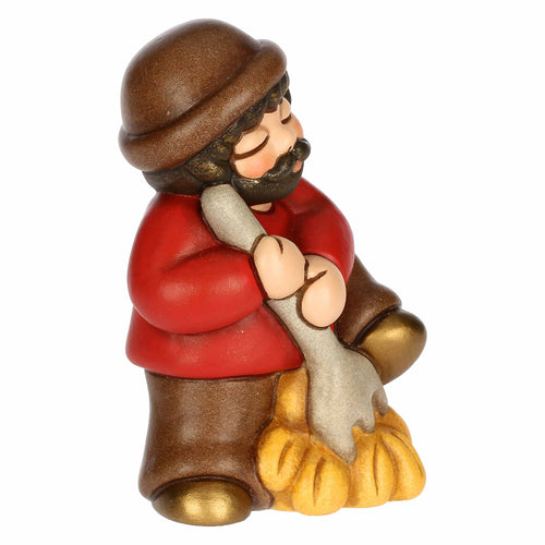 Uomo con forcone e fieno in ceramica Presepe Classico rosso