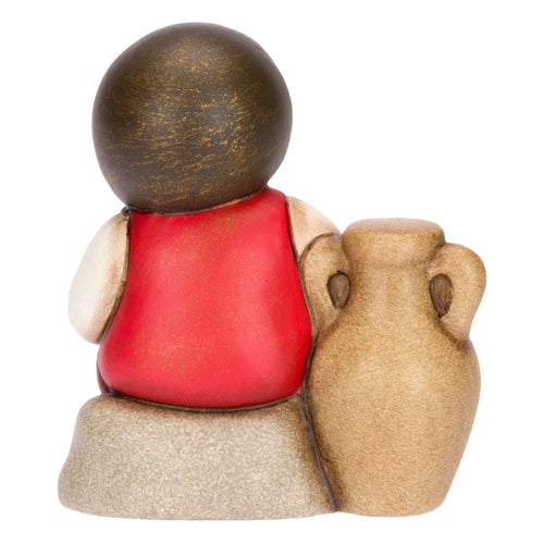 Bimba con olive in ceramica Presepe Classico, Rosso
