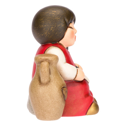 Bimba con olive in ceramica Presepe Classico, Rosso