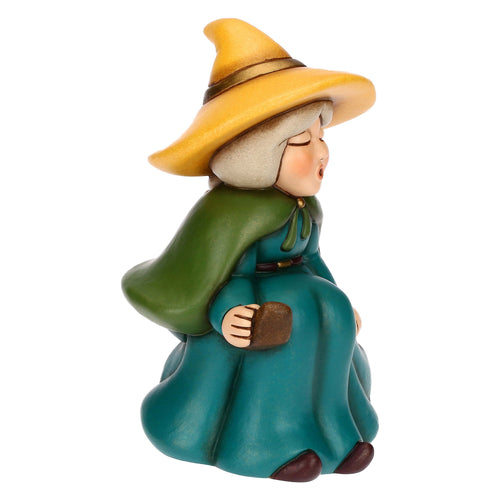 Befana Berta con sacco dei regali, media