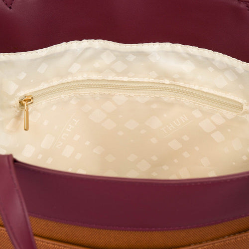 Borsa a spalla con tasca e catena